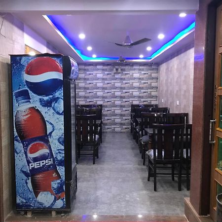 Golden Lodge Varanasi Ngoại thất bức ảnh