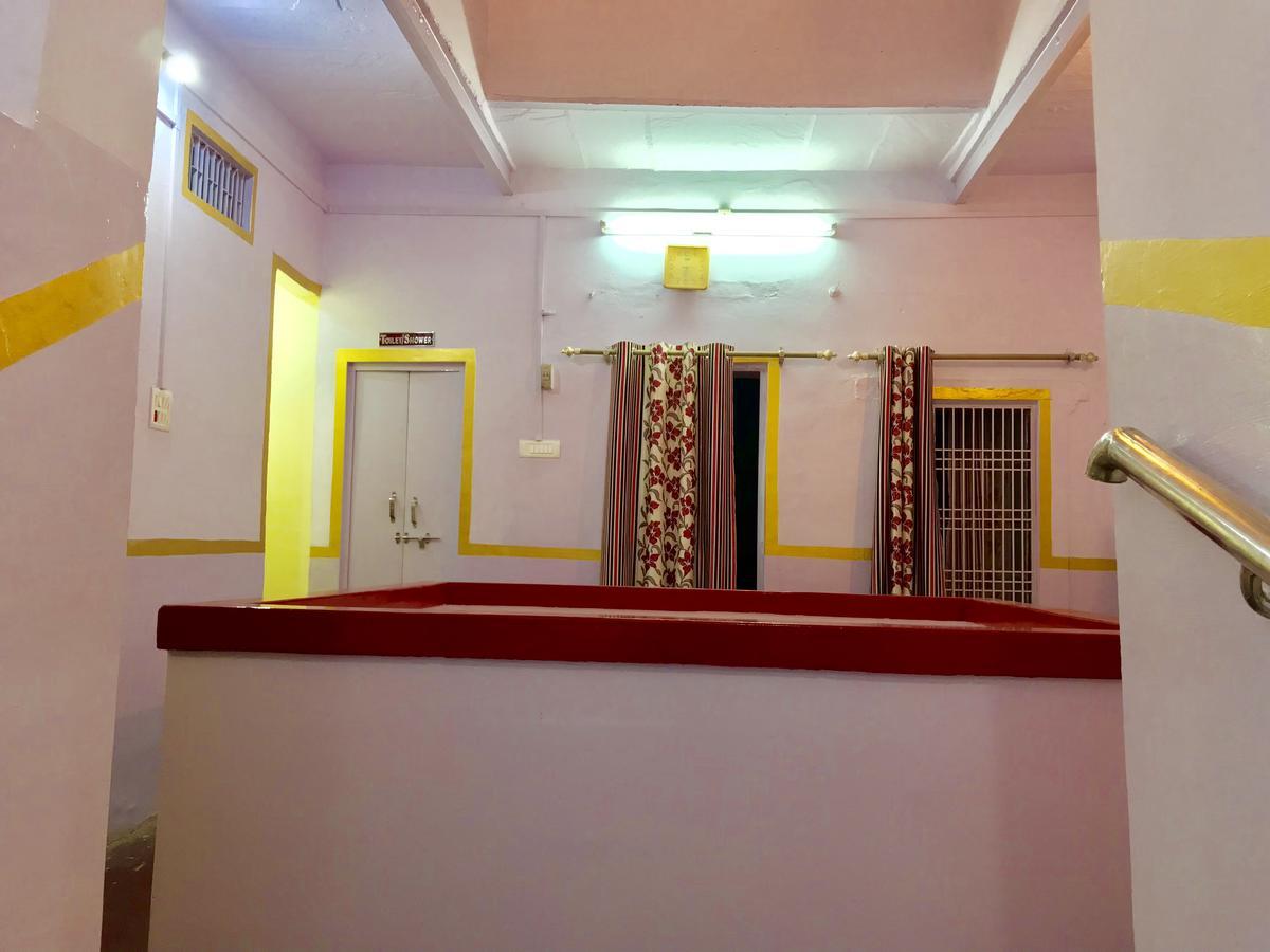 Golden Lodge Varanasi Ngoại thất bức ảnh